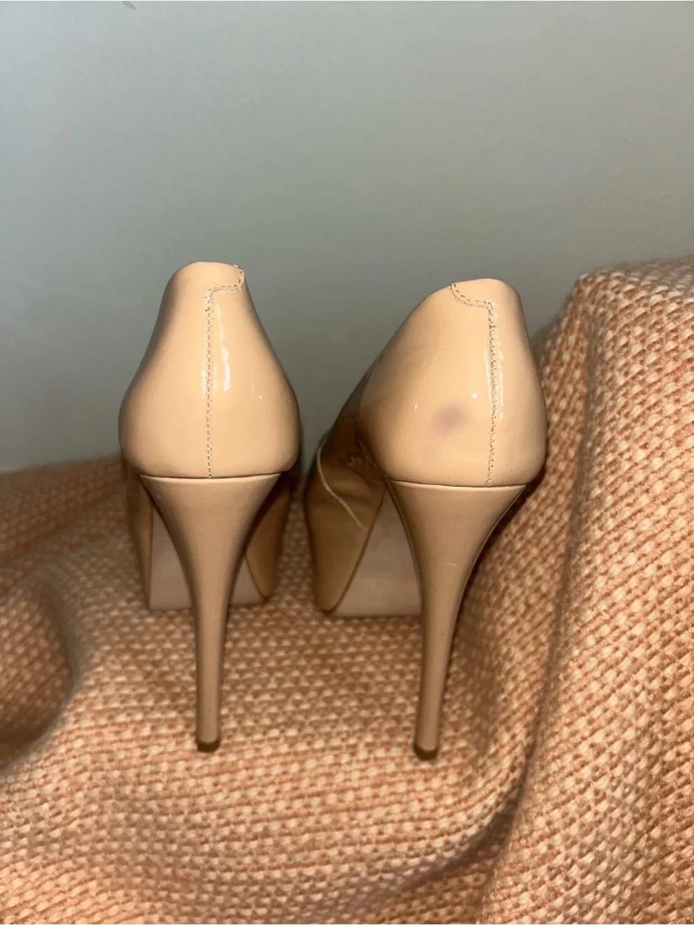 NEW SCHUTZ Nude Patent Leather Peep-Toe Platform Stiletto Pumps Sz 7.5
